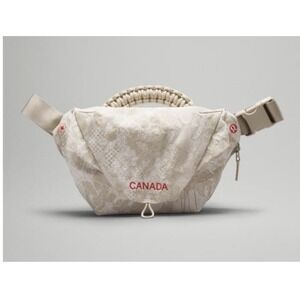 Lululemon Team Canada Curved Crossbody Bag 3 L And White Opal Limited Edition